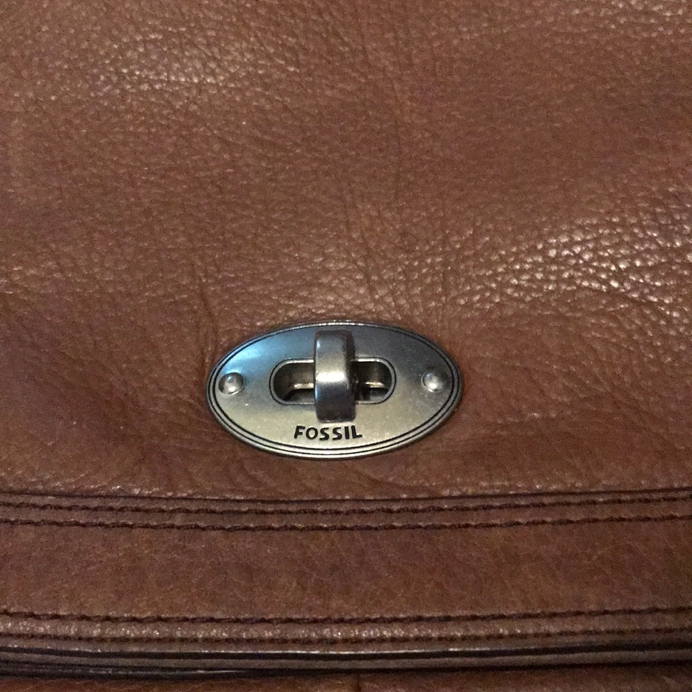 Brown real leather Fossil handbag - Picture 2 of 4